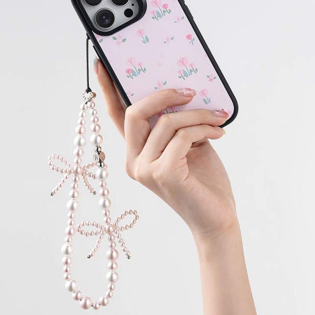 Butterfly Pearl Wrist Strap